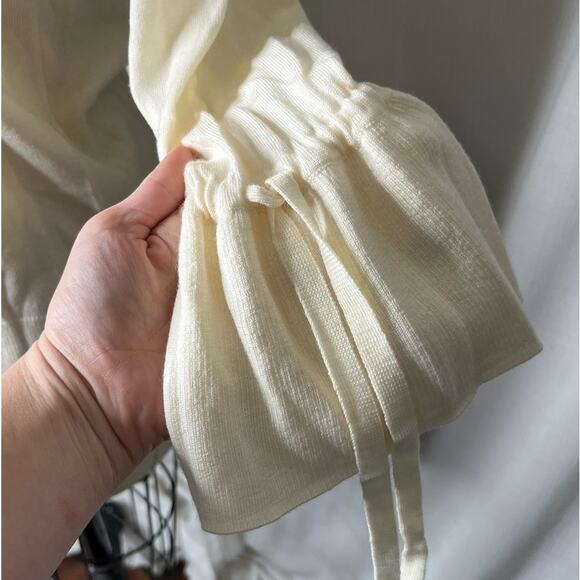 J.Crew Collection Cream 100% Merino Wool V-Neck Sweater with Bell Sleeves XS - Picture 2 of 4